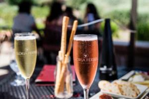 英超联赛，被称卡拉宝杯的传奇象征英超联赛被称为卡拉宝杯