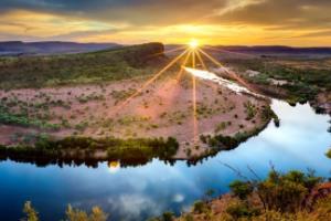 英超联赛杯四强球队，曼联的荣耀与挑战英超联赛杯四强球队
